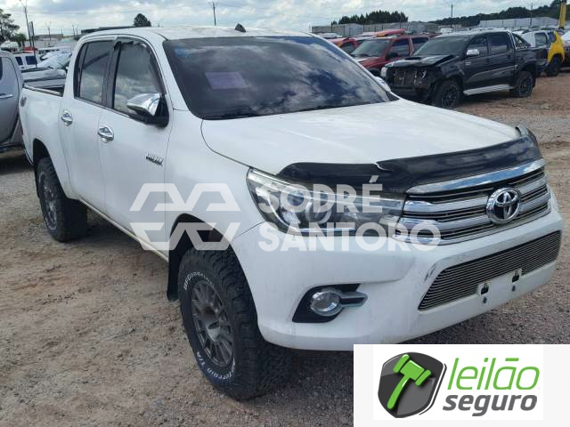 LOTE 028 TOYOTA/HILUX CD SRX 2.8 D-4D TURBO 2016