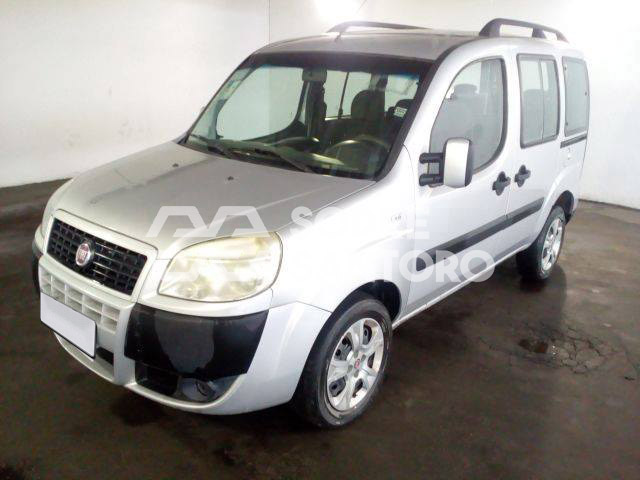 LOTE 017 - Fiat Doblò Attractive 1.4 2015