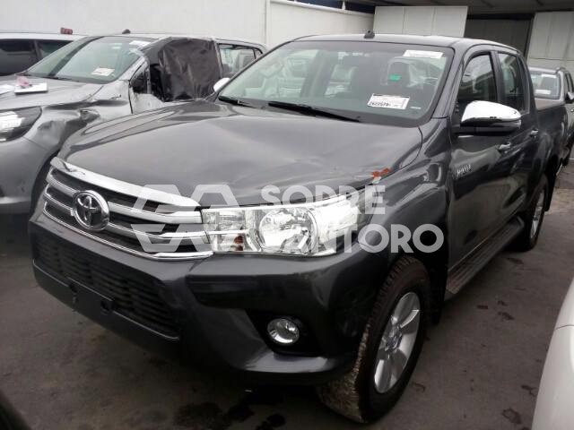 LOTE 027 - Toyota Hilux 2.7 SRV 2017