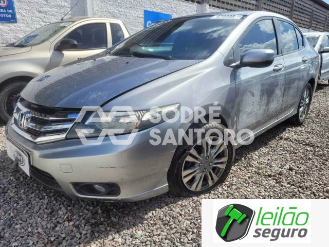 LOTE 035 HONDA/CITY LX 1.5 16V 2014