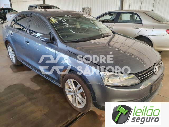 LOTE 012 VOLKSWAGEN/JETTA HIGHLINE 2.0 16V TSI TURBO 2016