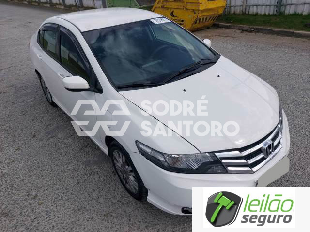 LOTE 026 HONDA/CITY LX 1.5 16V 2014