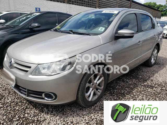 LOTE 033 VOLKSWAGEN/VOYAGE COMFORTLINE 1.6 TOTAL FLEX 2013